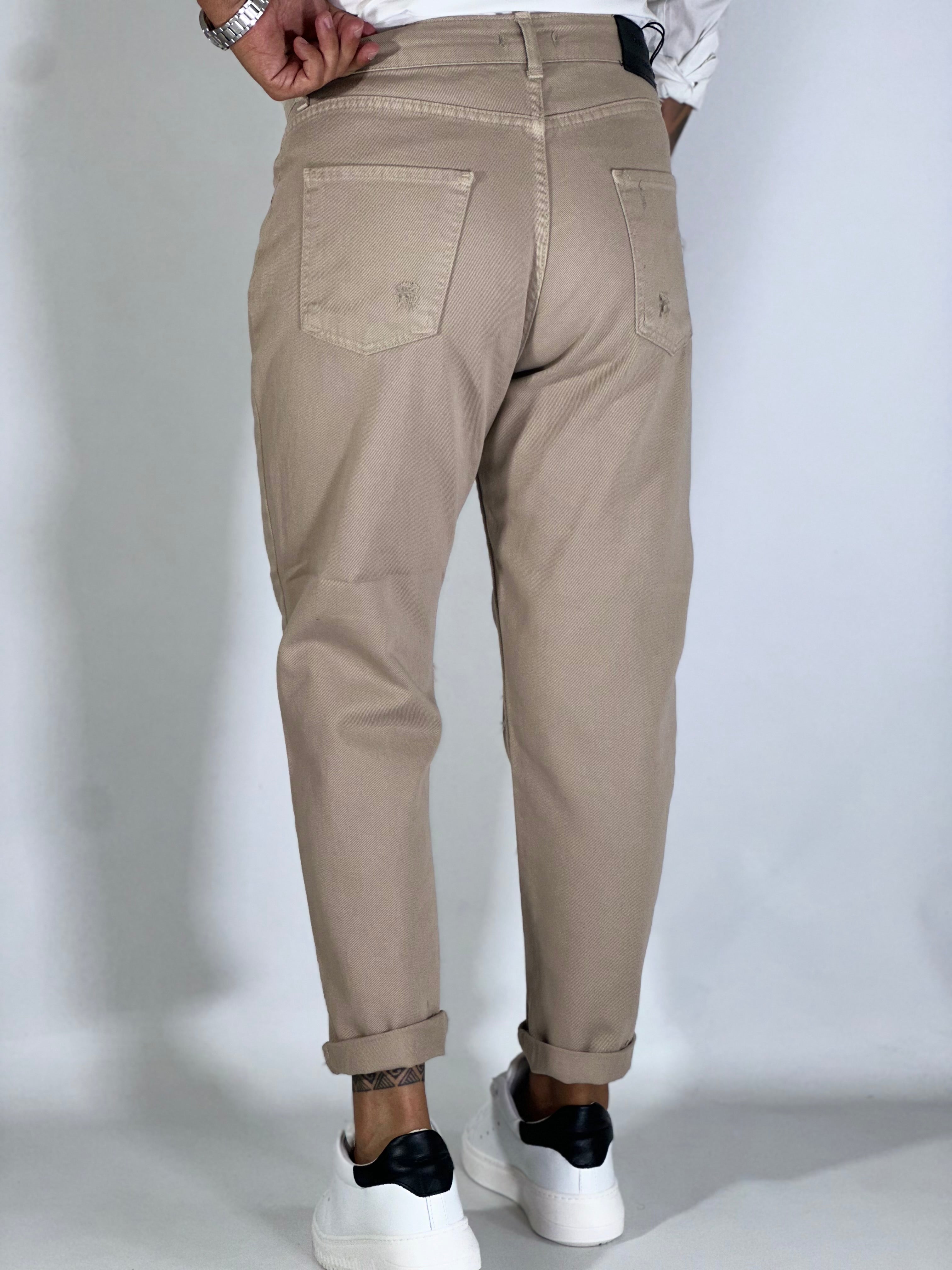 Pantalone loose fit beige GV101