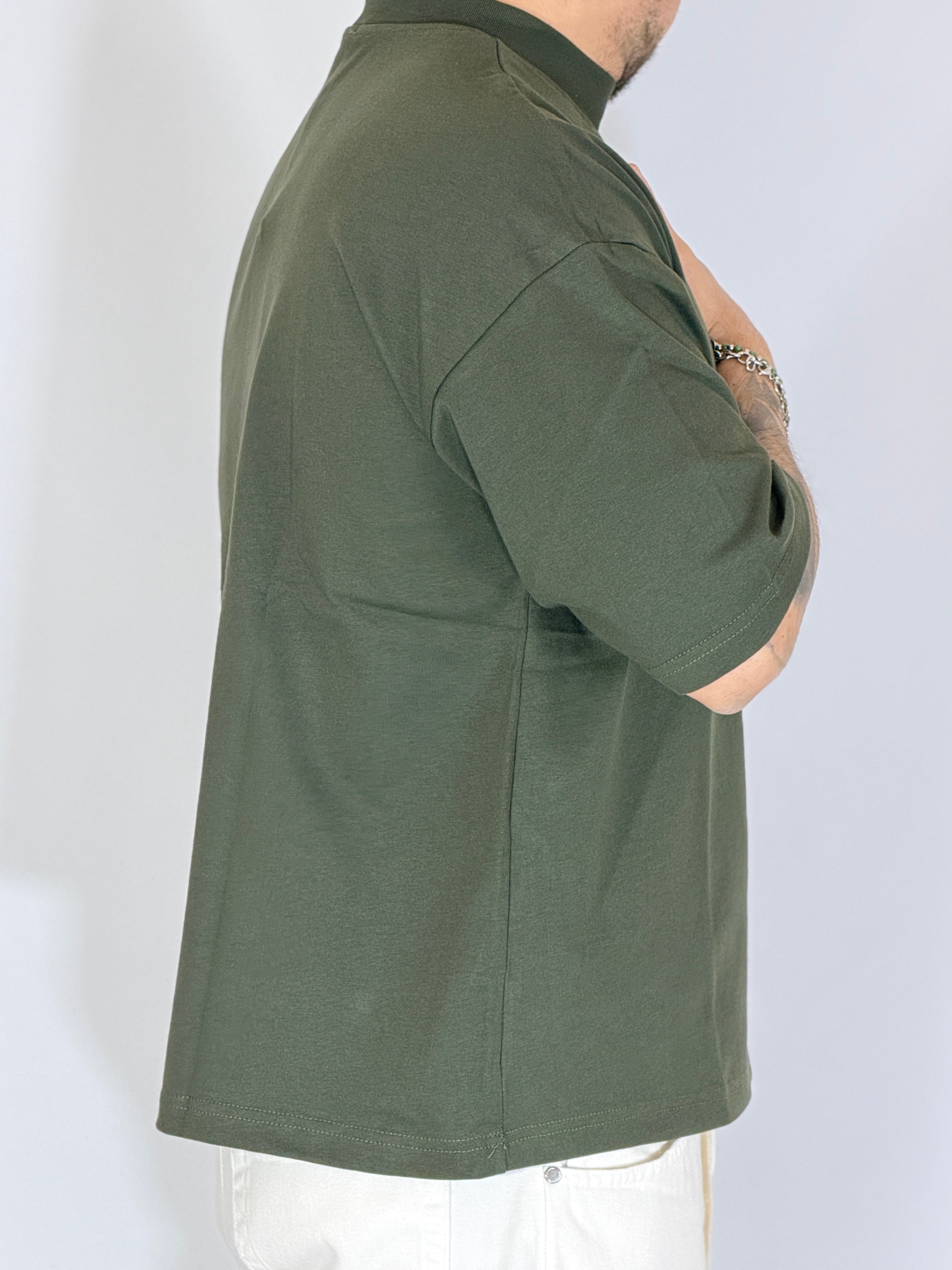 Louvre · t-shirt cropped militare