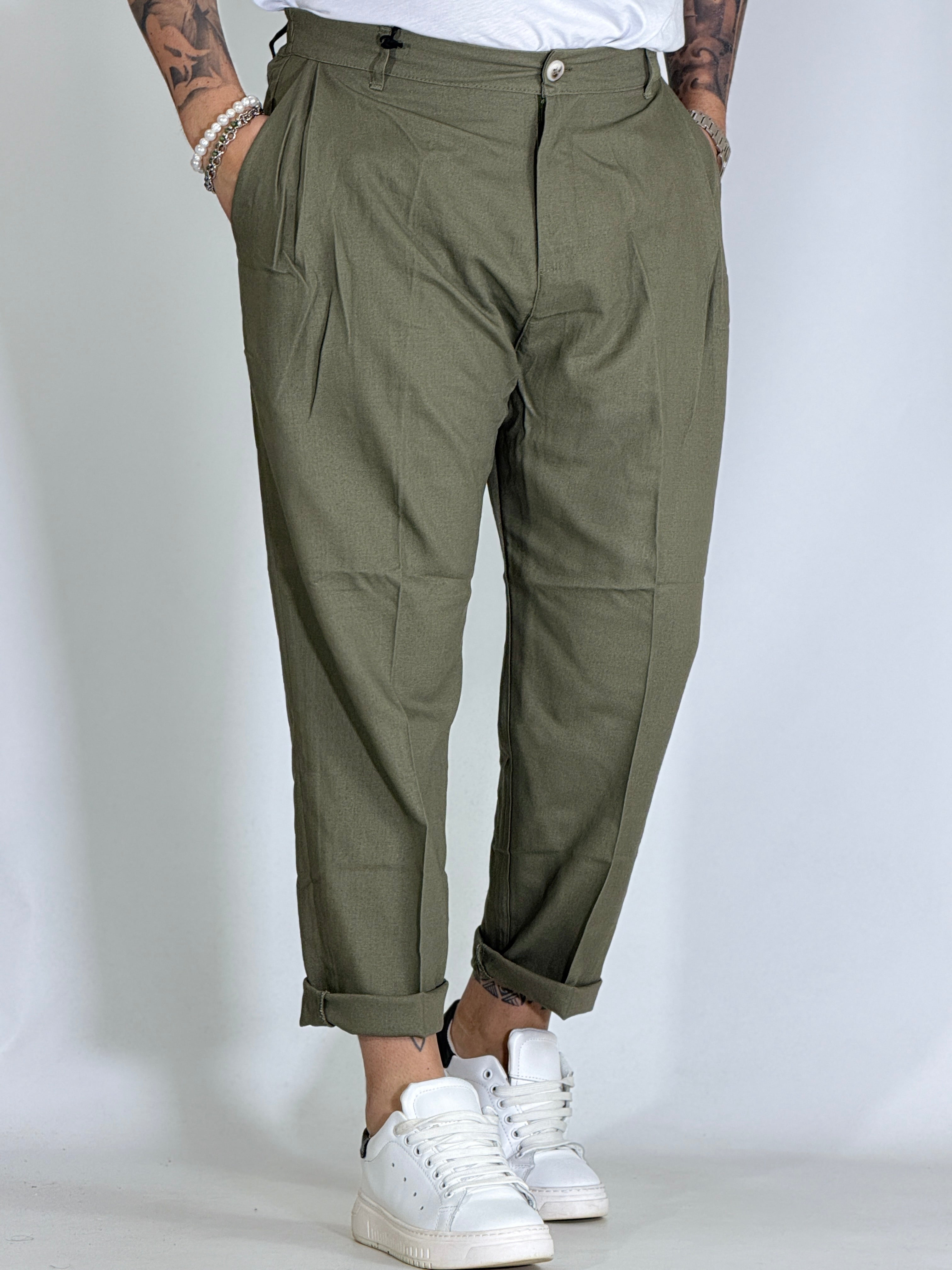 Nomad lino · Pantalone carrot con pince militare