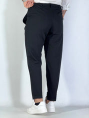 Pantalone nero UM848 bottone a scomparsa