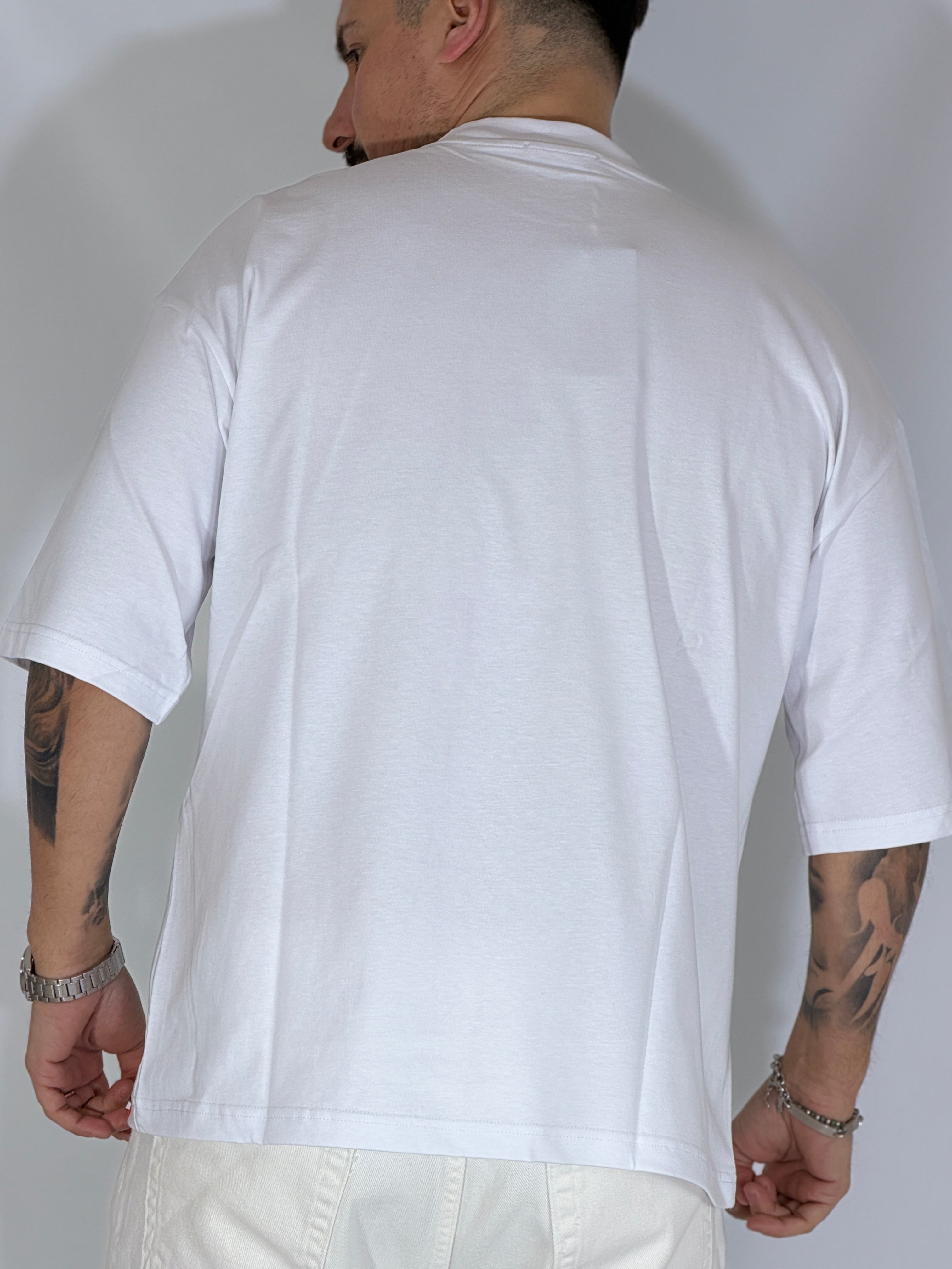 Louvre · t-shirt cropped bianca