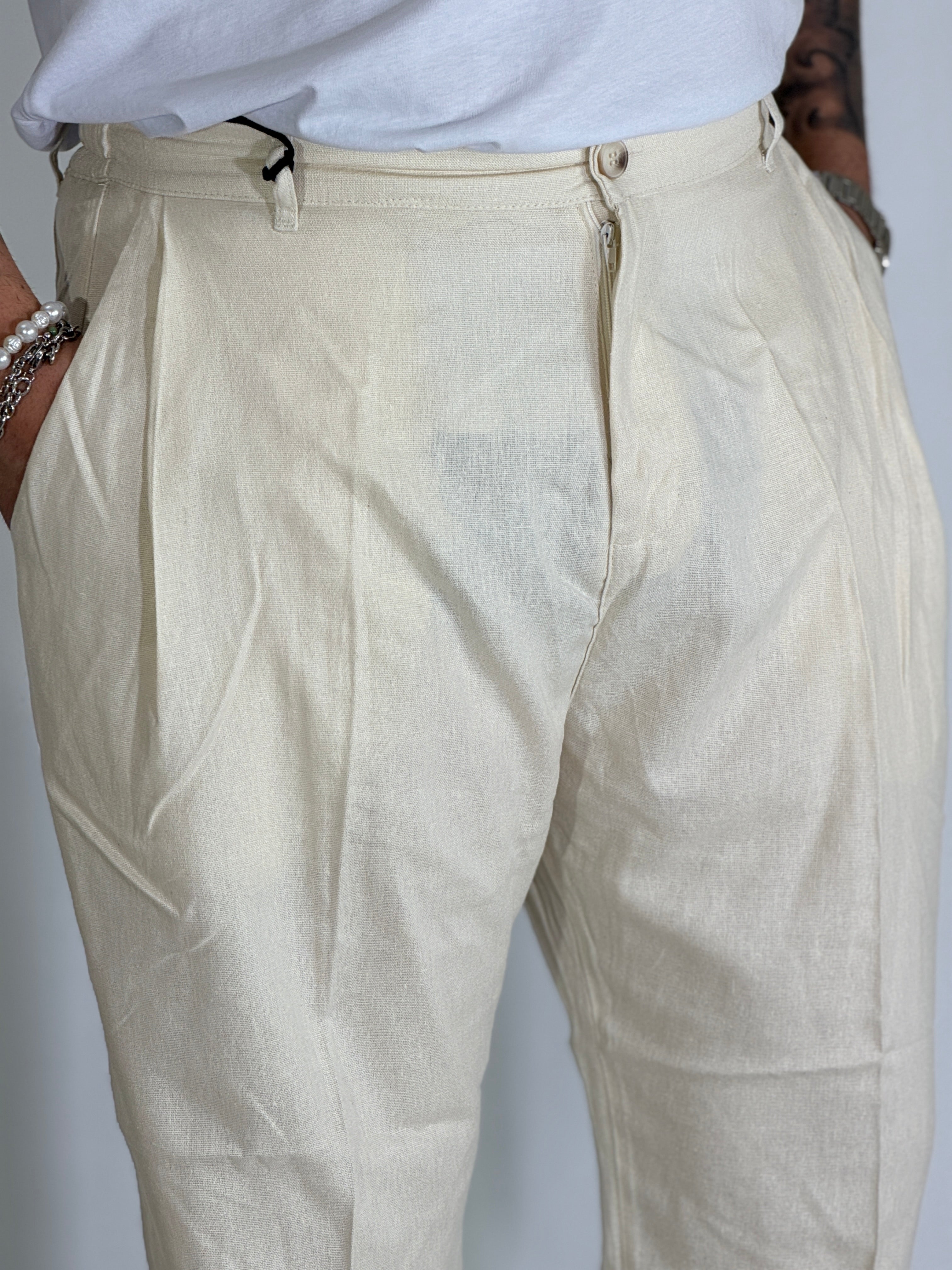 Nomad lino · Pantalone carrot con pince avorio