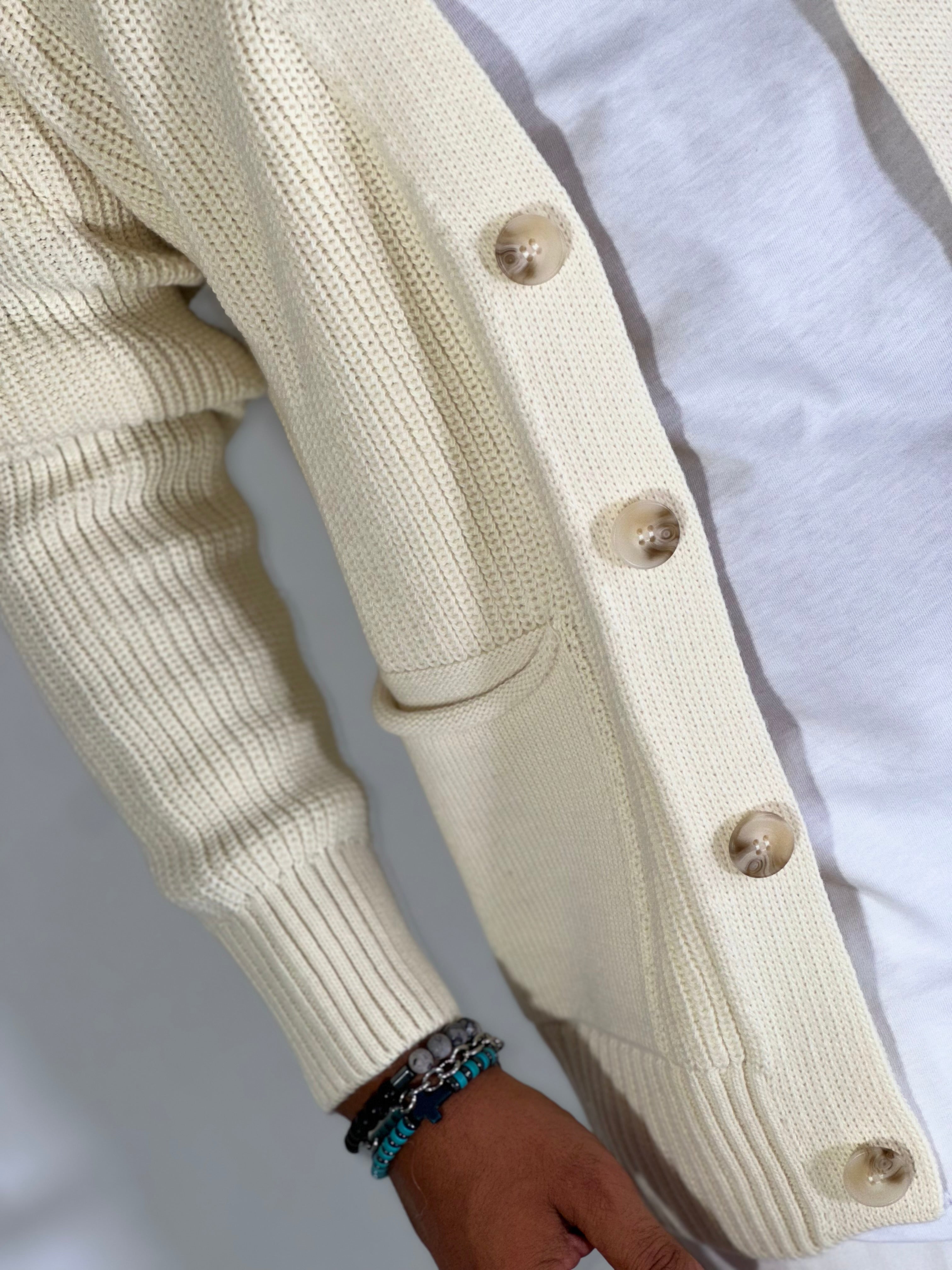 Cardigan con tasche beige PHC/019