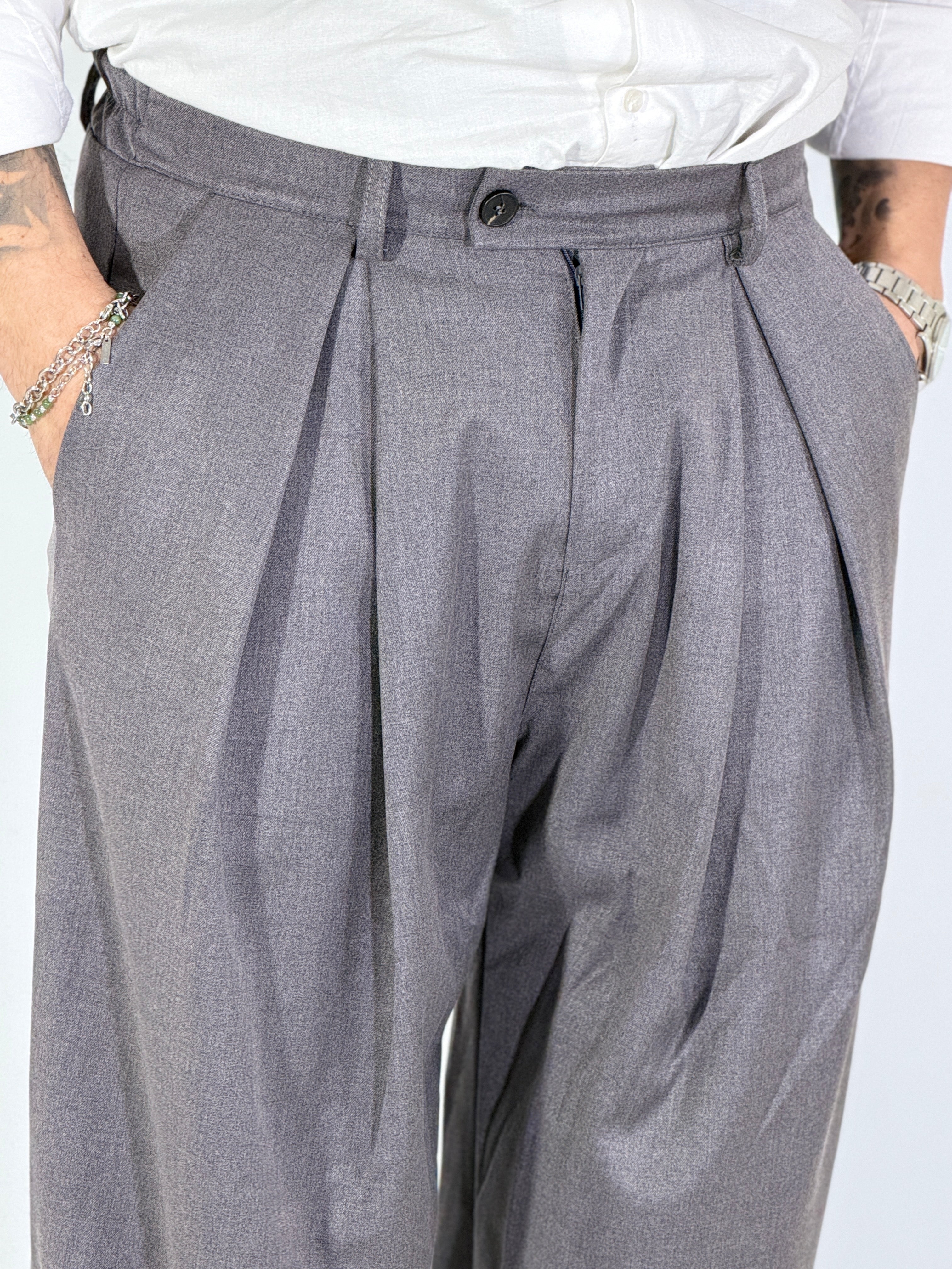 Pantalone maxi pinces grigio UM887