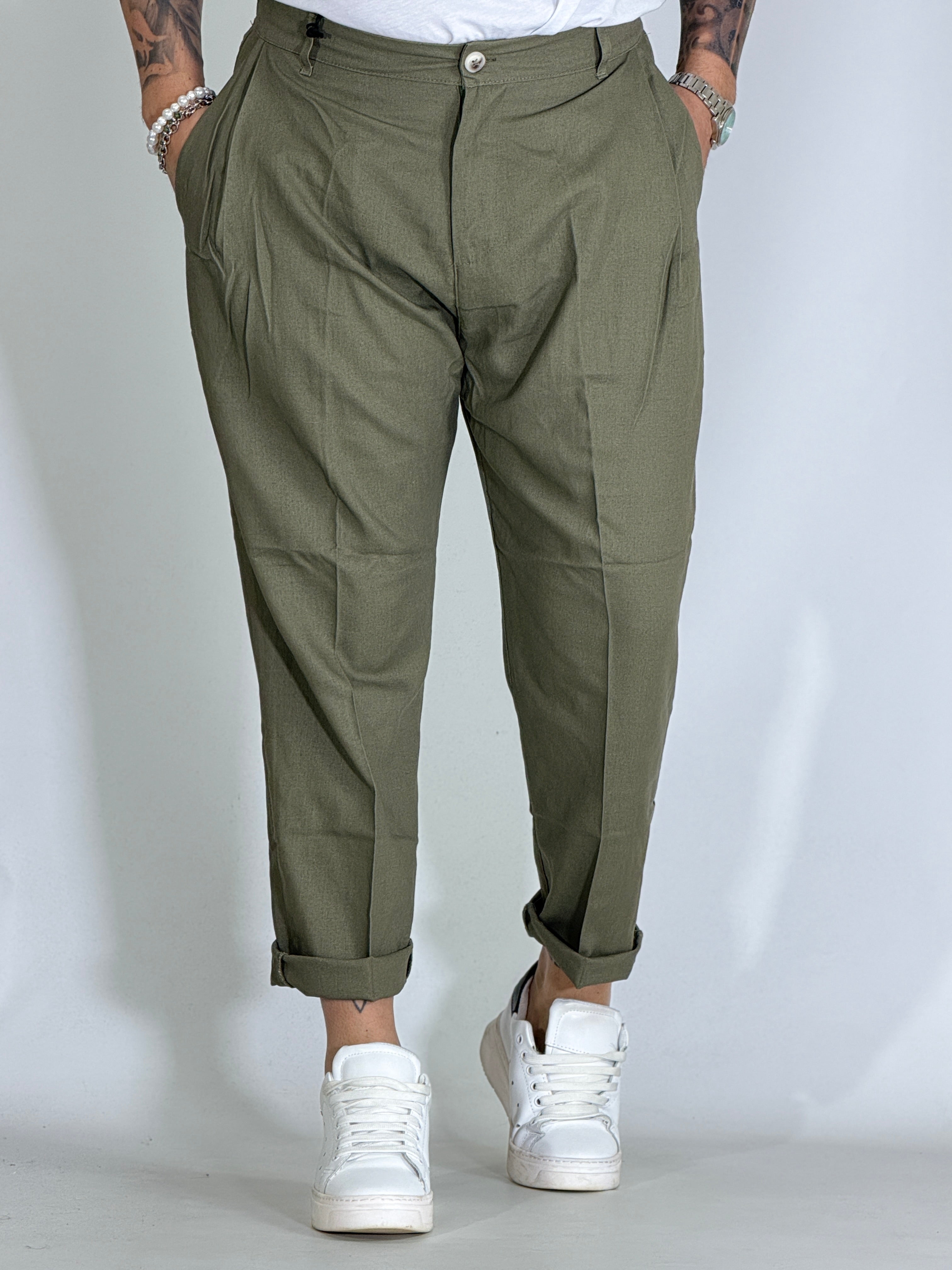 Nomad lino · Pantalone carrot con pince militare