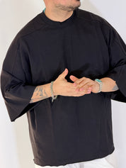 T-shirt over taglio vivo nera HM834