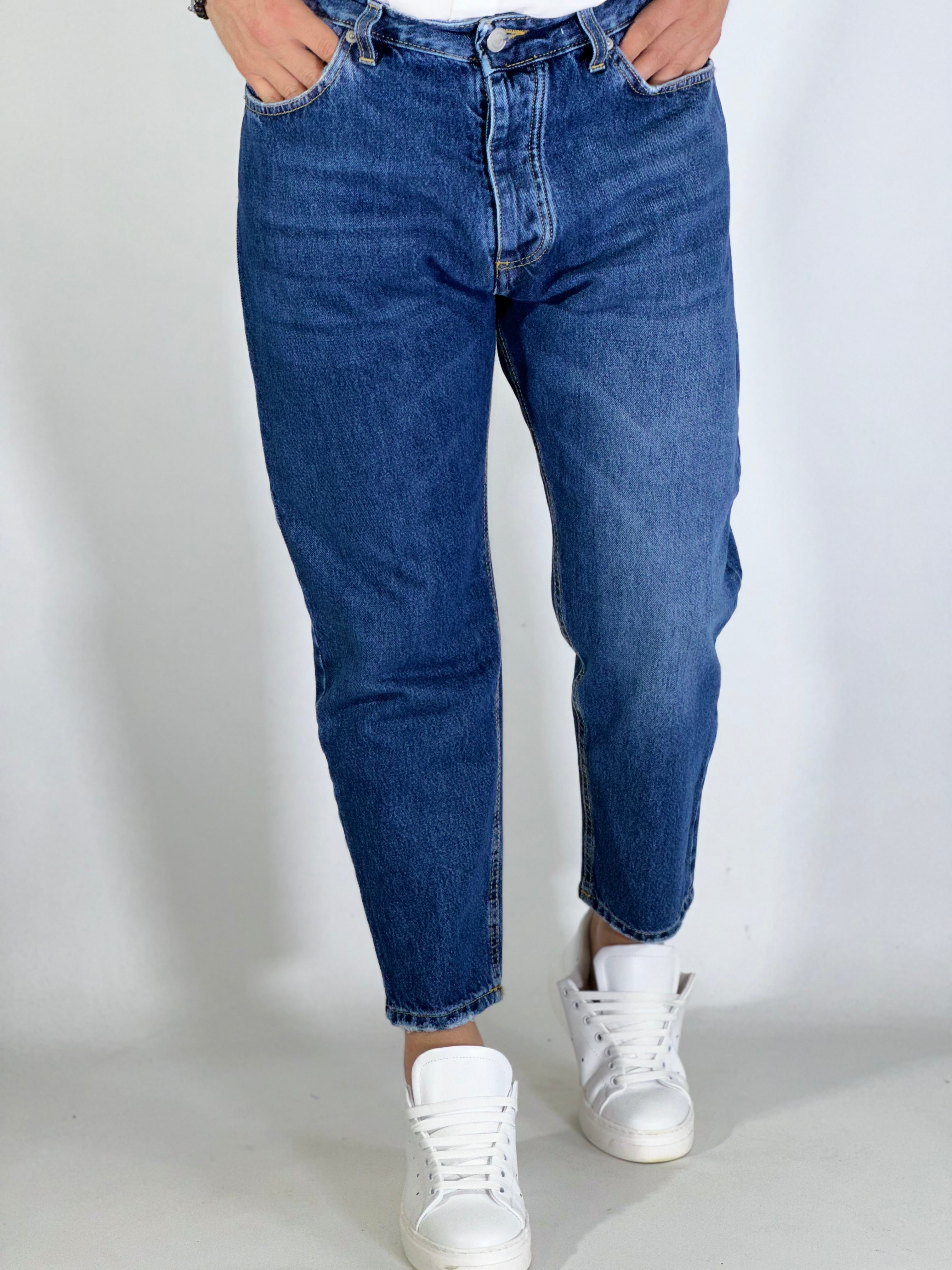 Jeans carrot SCURO 2N2T DBN/DS16