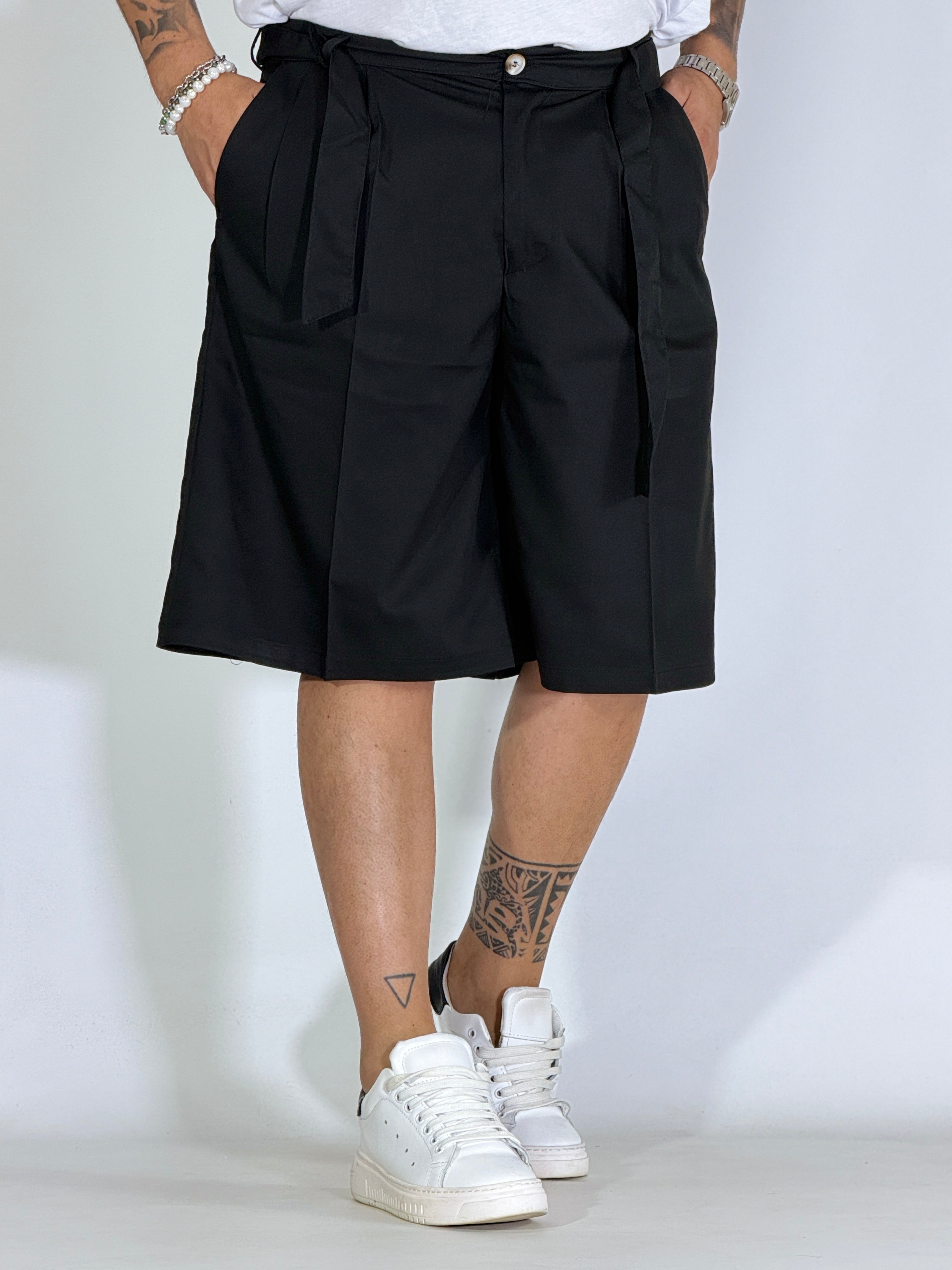 Bermudone con cintura nero GI202506