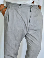 Nomad · Pantalone carrot con pince grigio chiaro