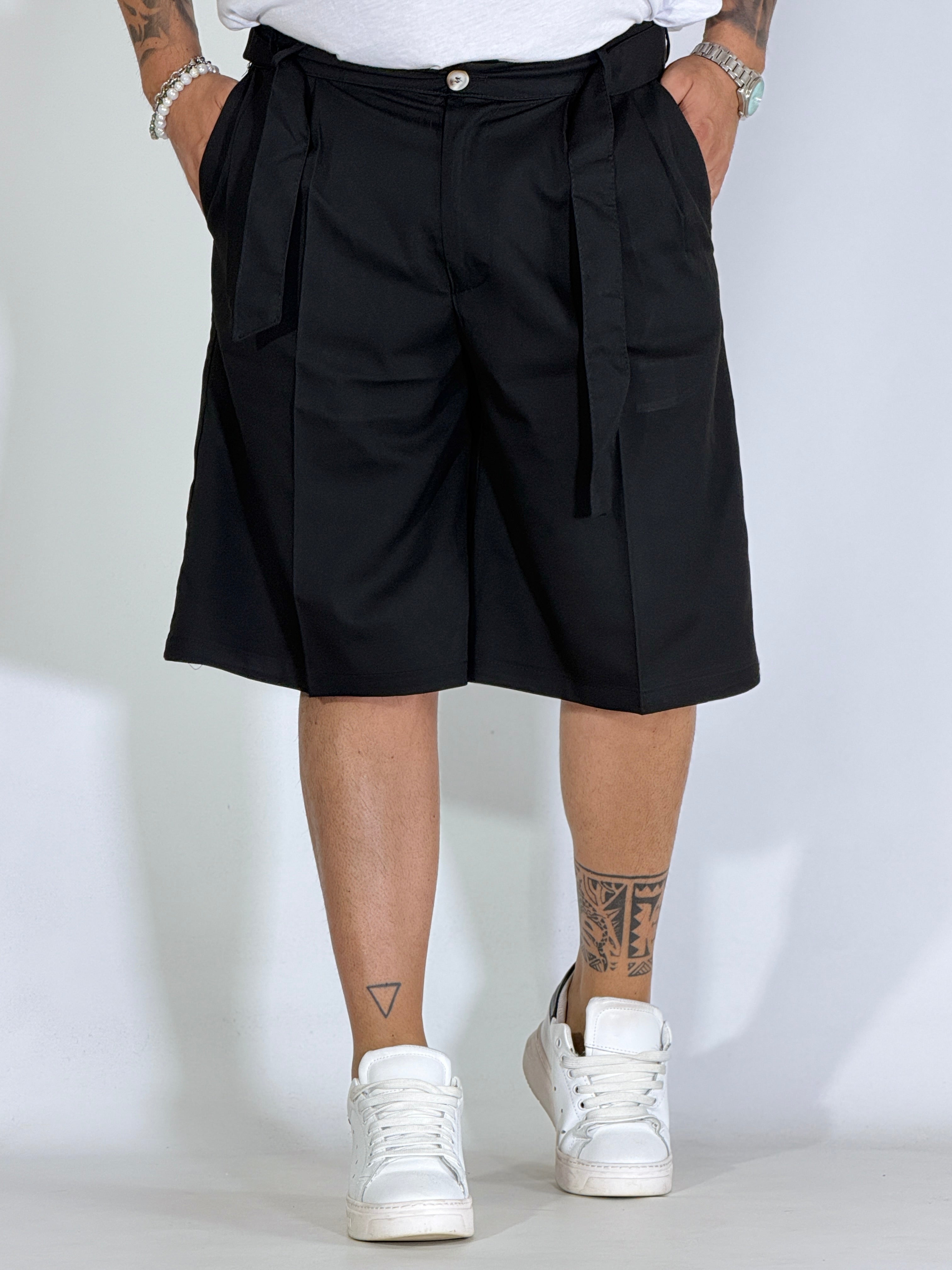 Bermudone con cintura nero GI202506