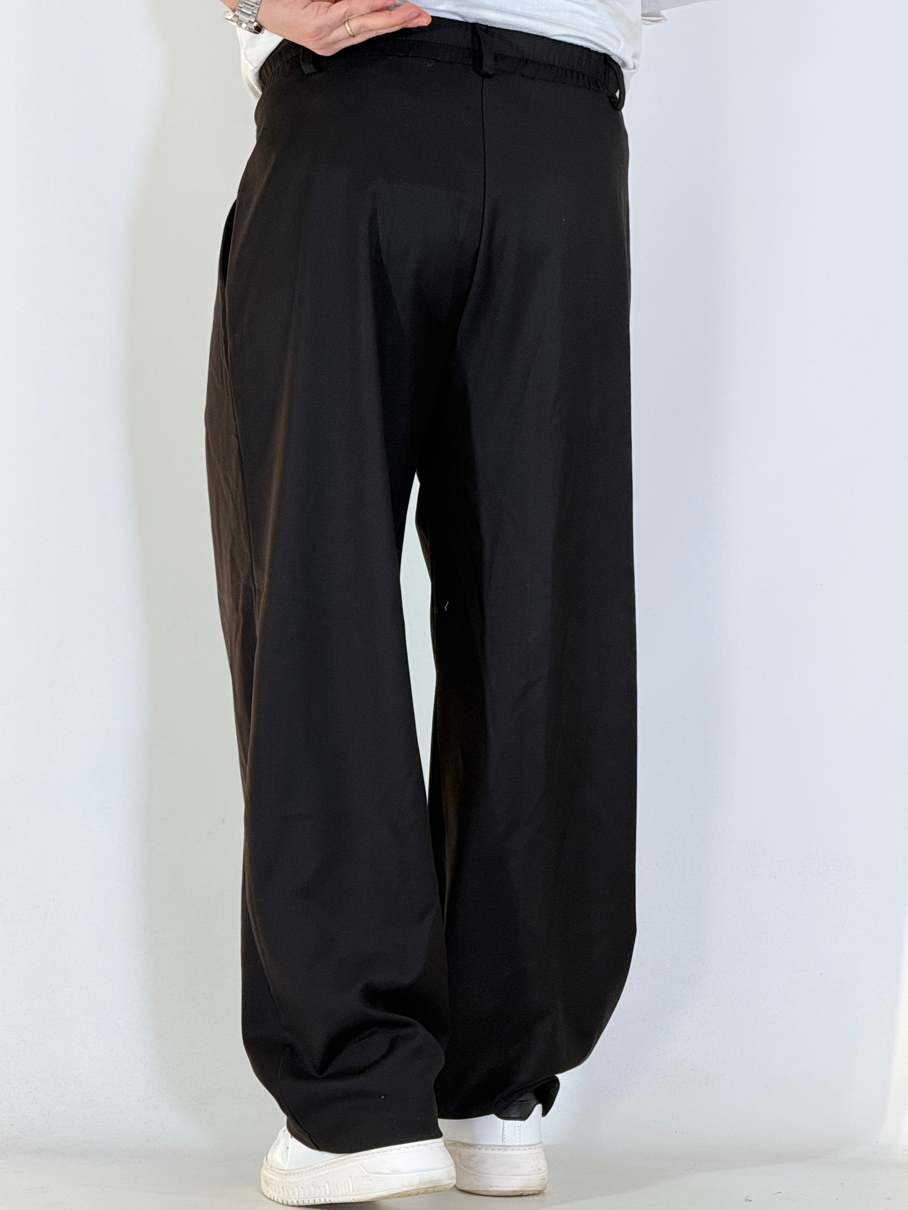 Pantalone maxi pinces nero UM887