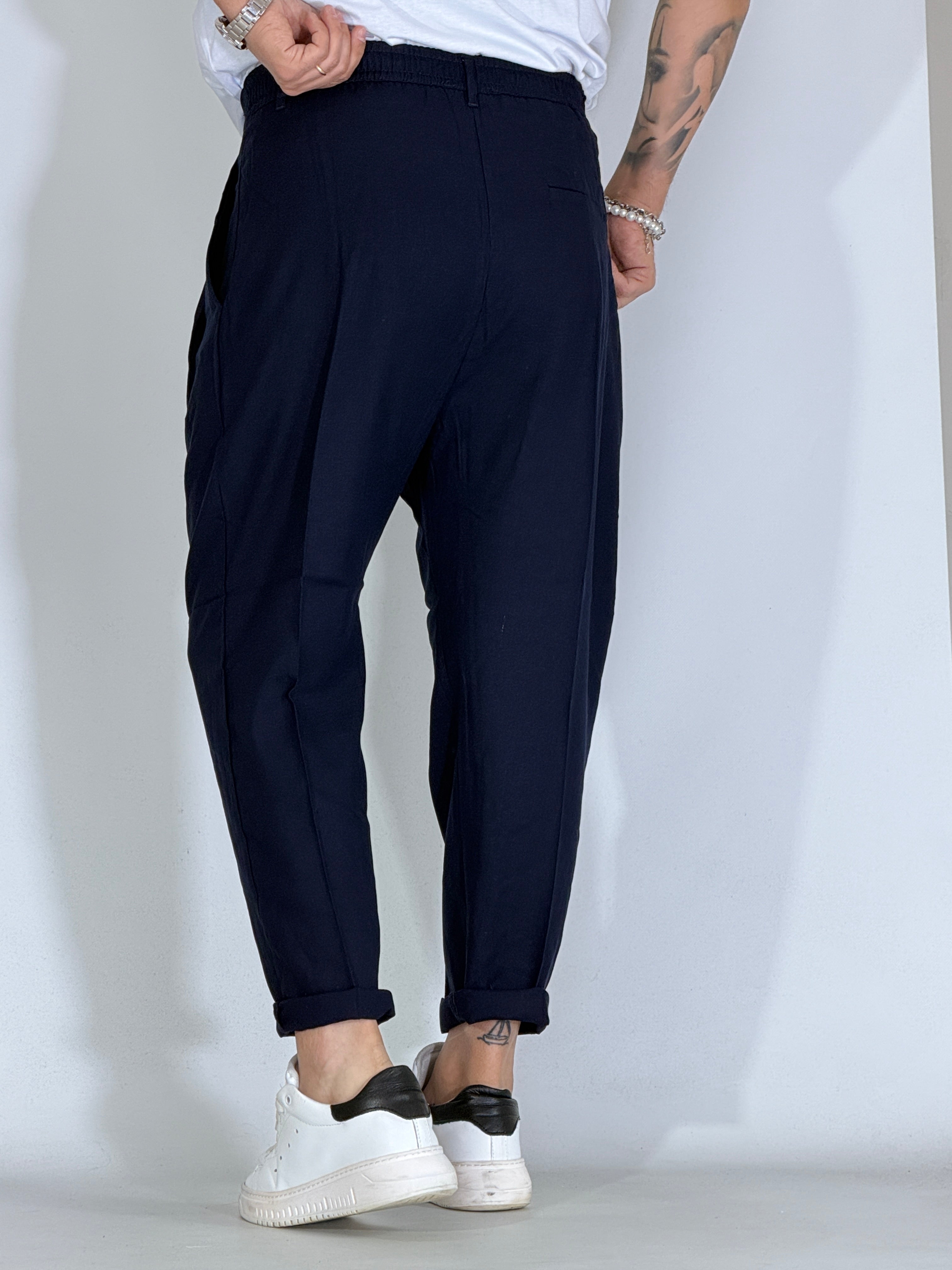 Nomad lino · Pantalone carrot con pince blu