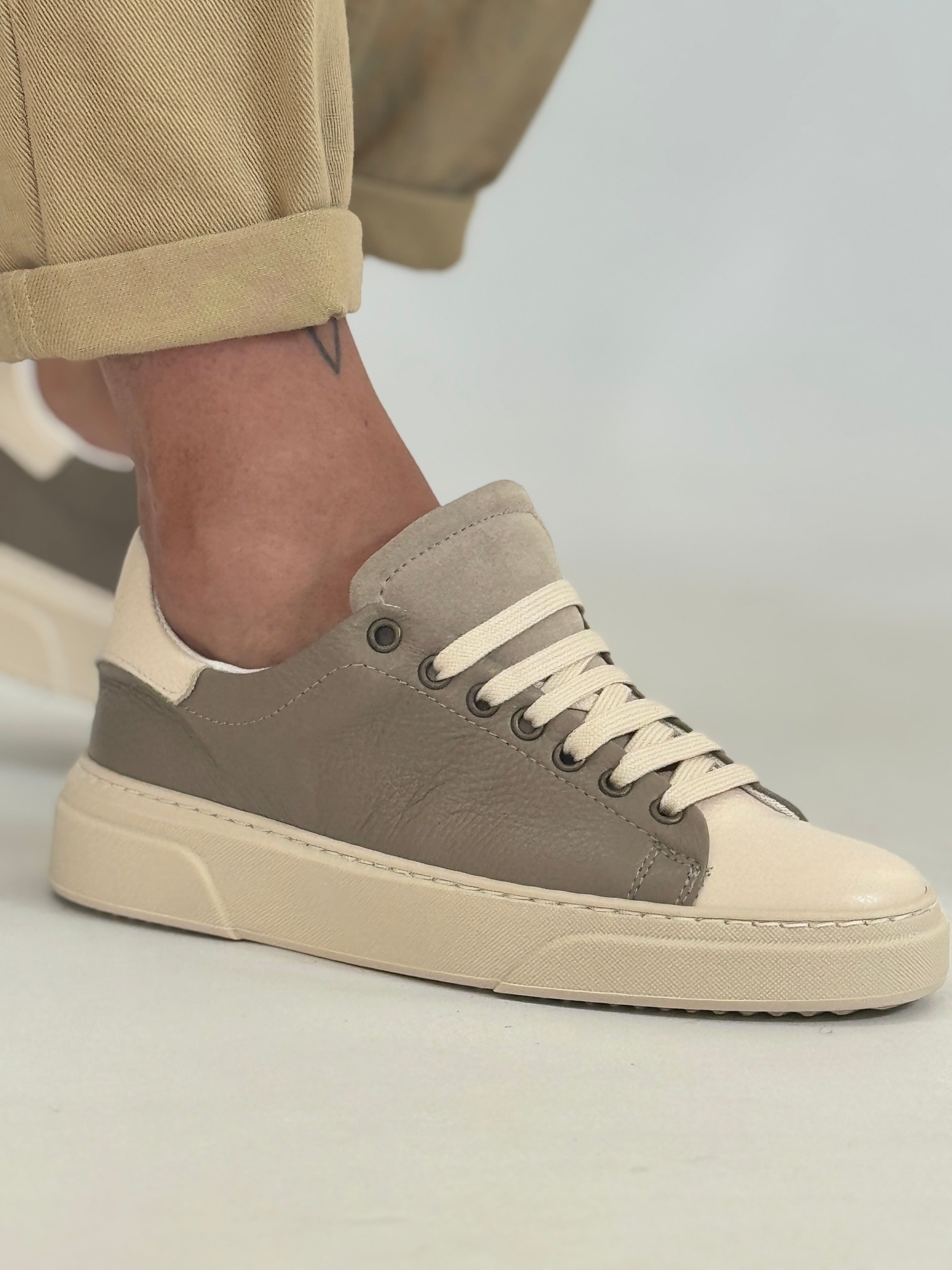 Scarpa bottolata taupe/beige AZ52