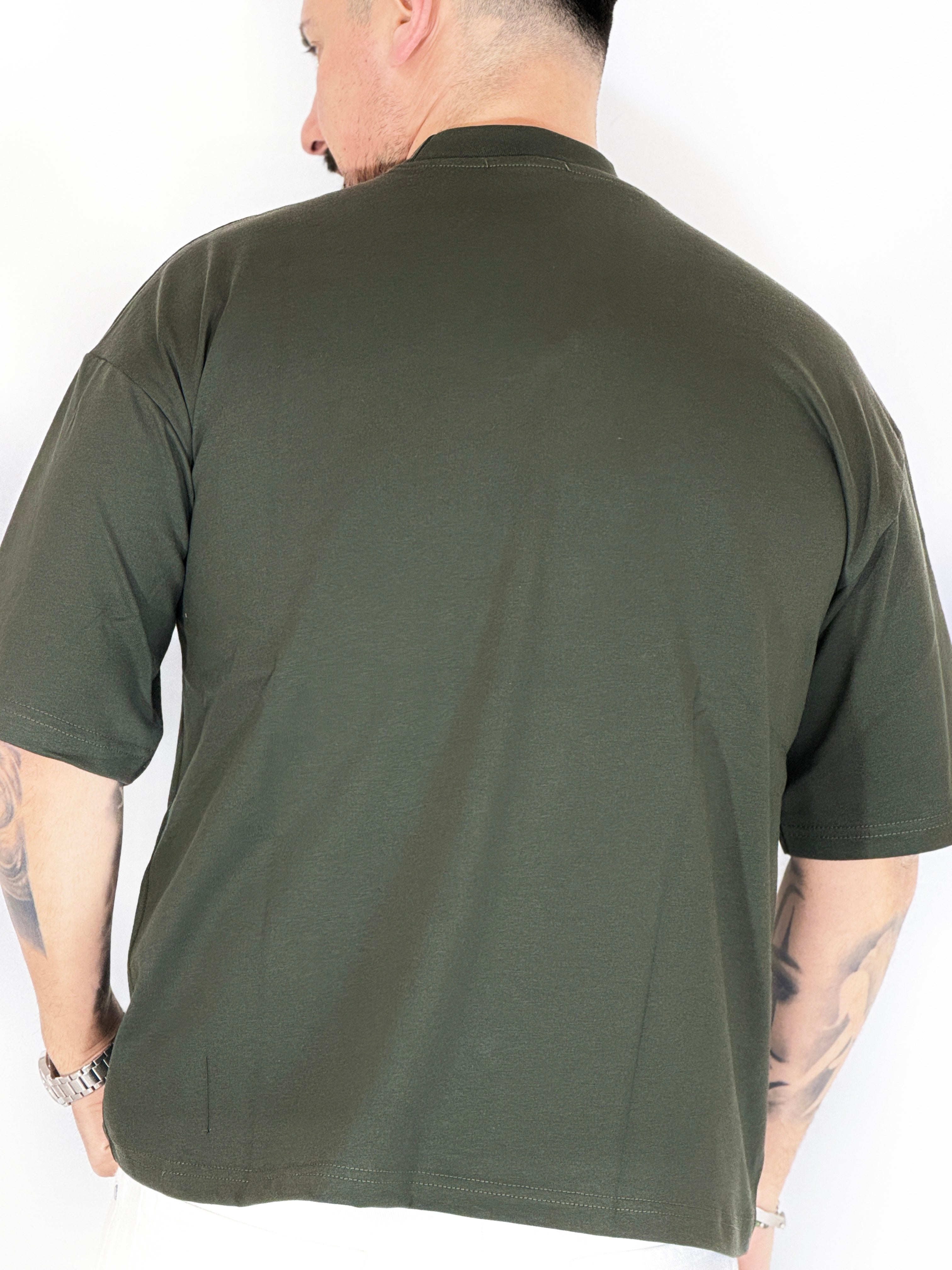 Louvre · t-shirt cropped militare