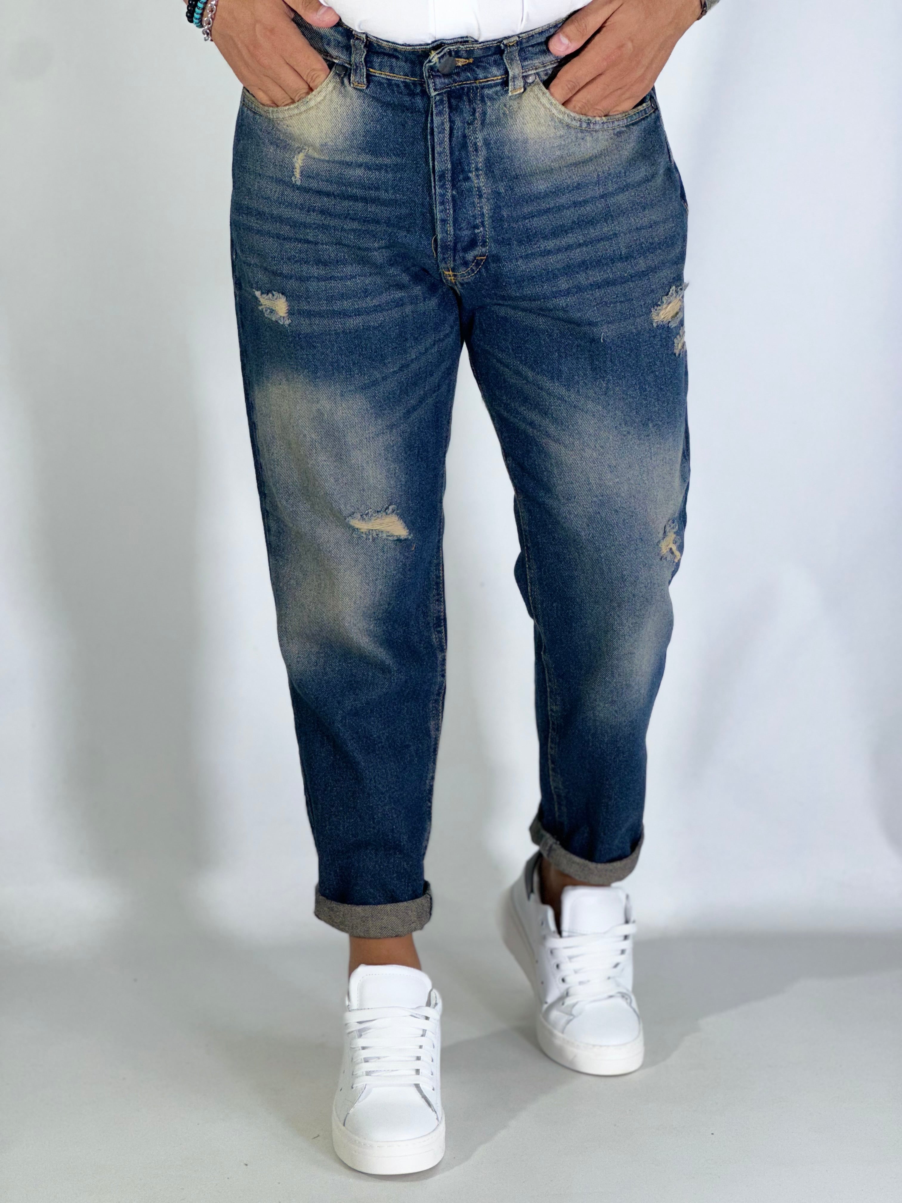 Jeans loose fit sabbiato GV106