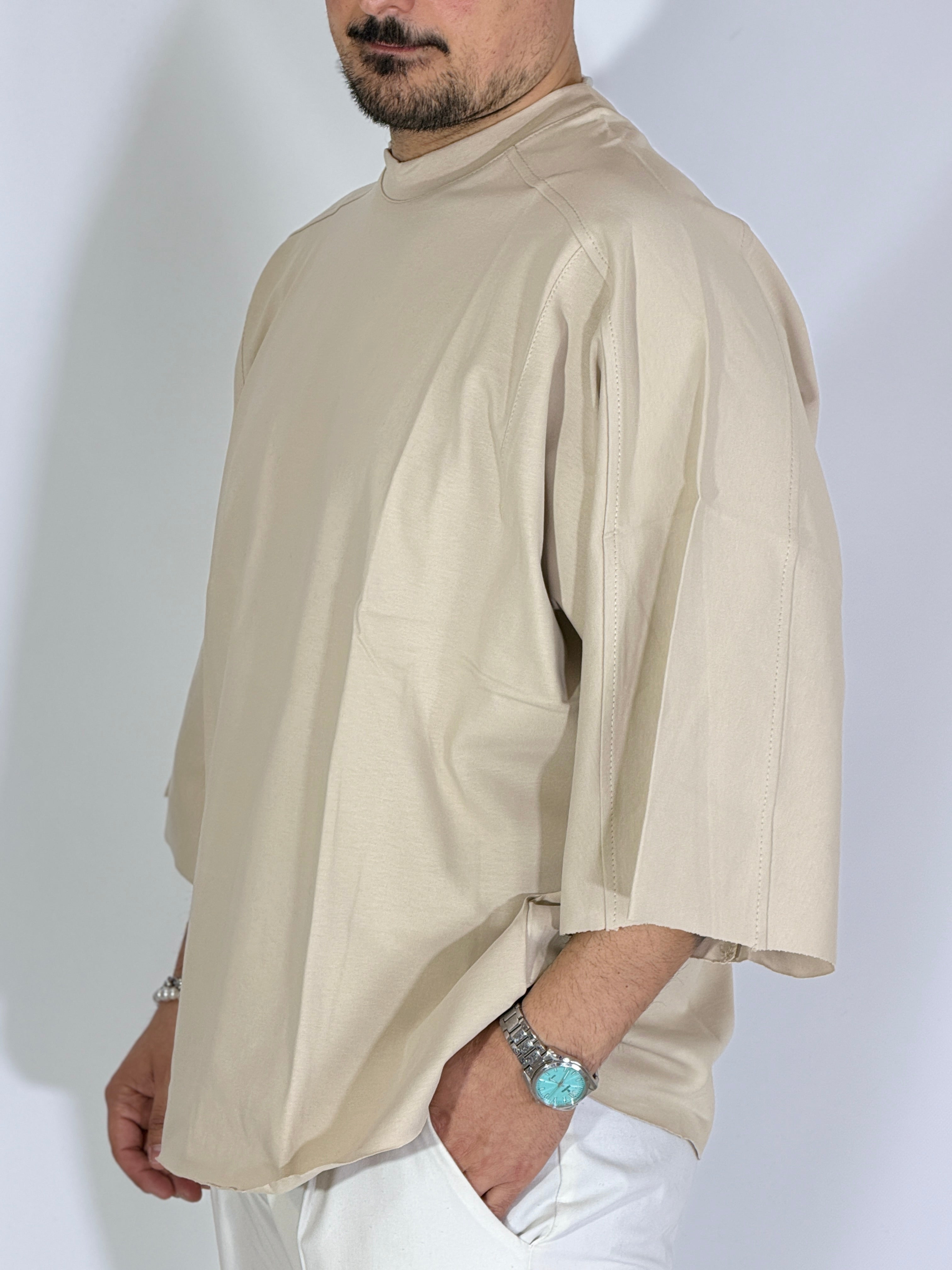 T-shirt over taglio vivo beige HM834