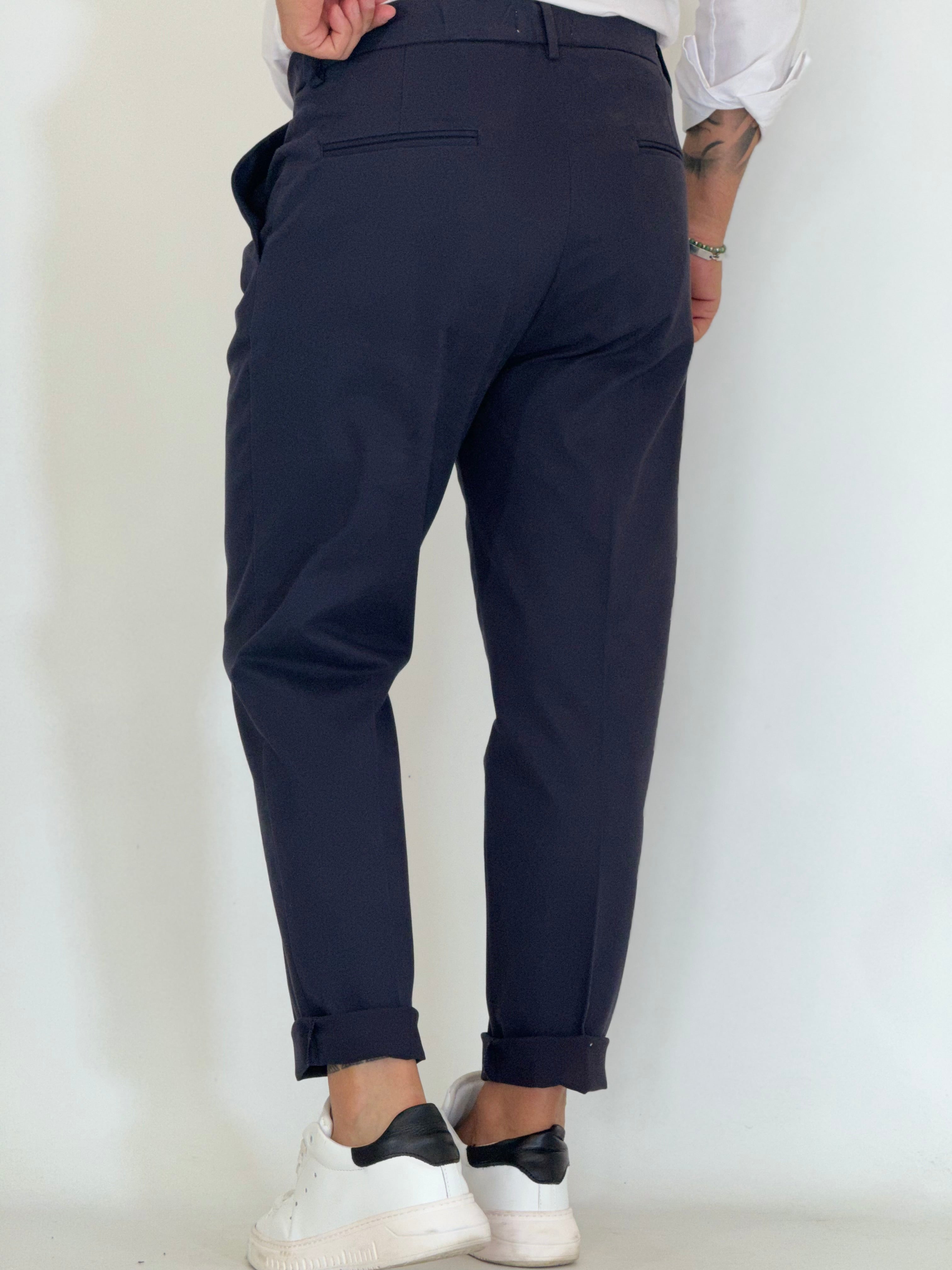 Pantalone slim tapared blu P26