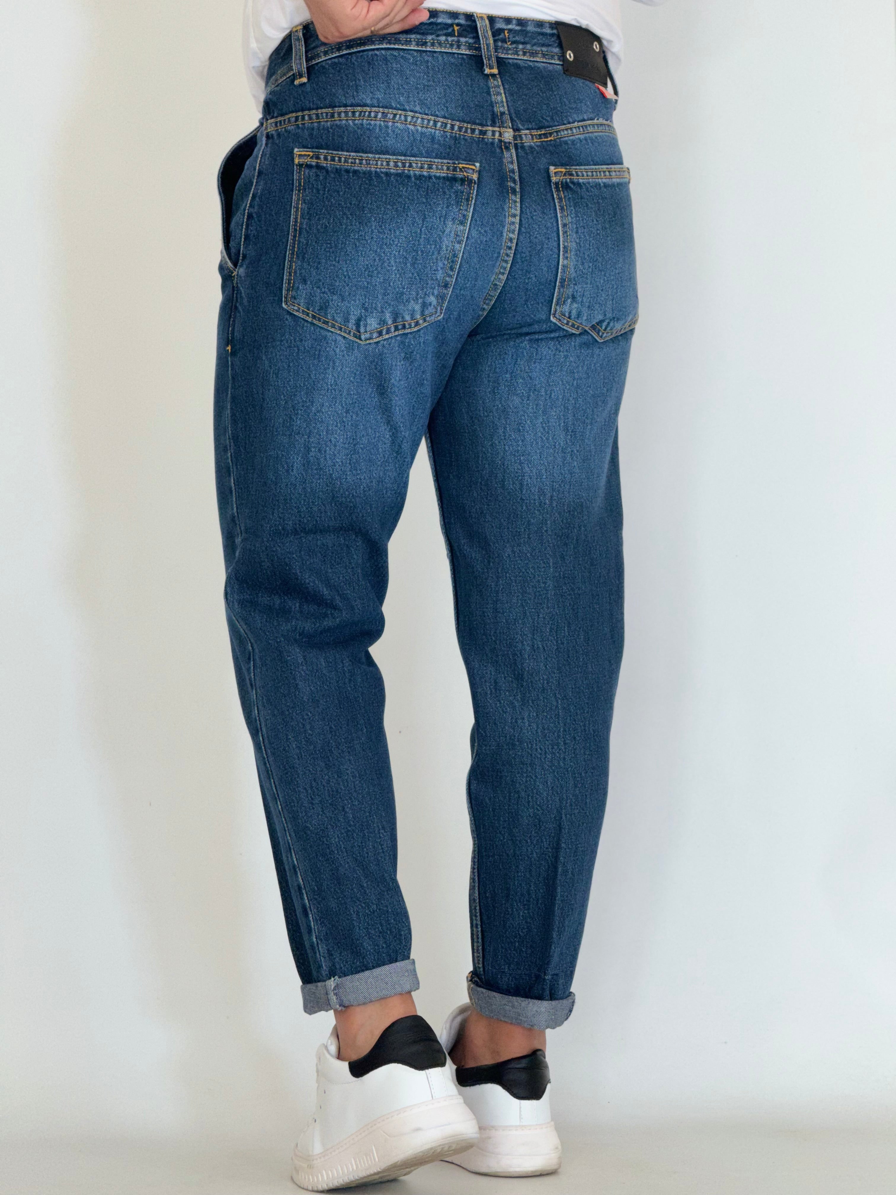 Jeans loose fit scuro 6220