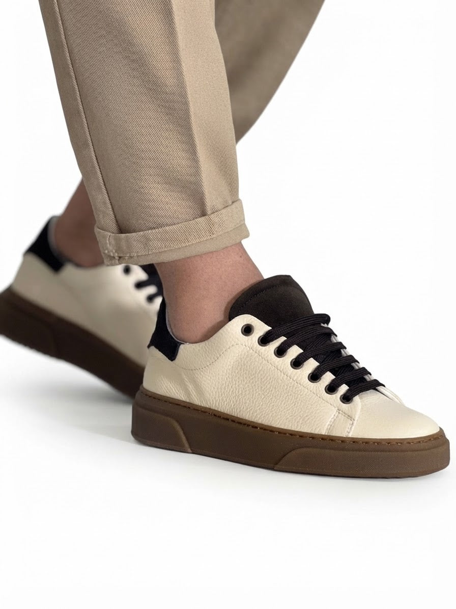 AZ52 Scarpa bottolata rip. moro
